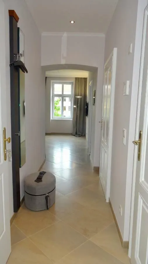 Sonnberg Design Apartment Vienna